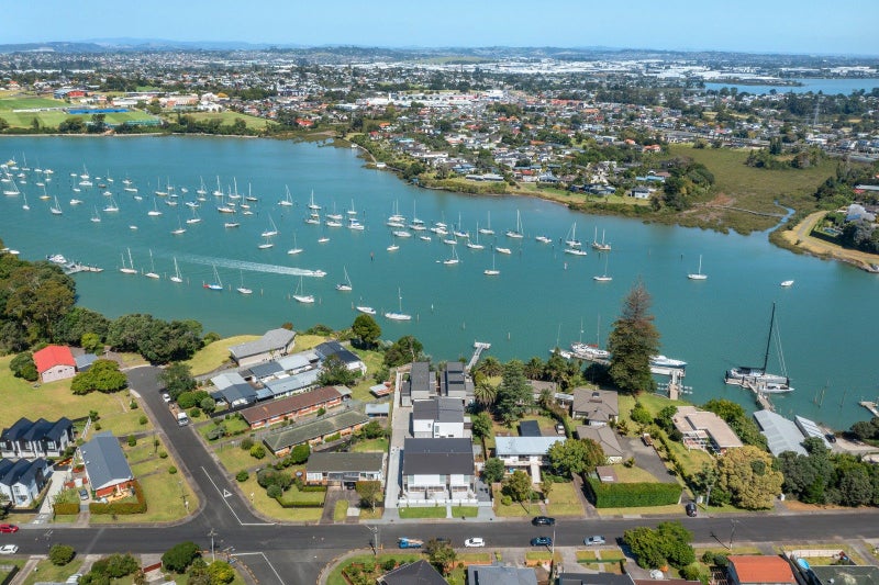 24B Riverview Road, Panmure, Auckland - Carousel 21