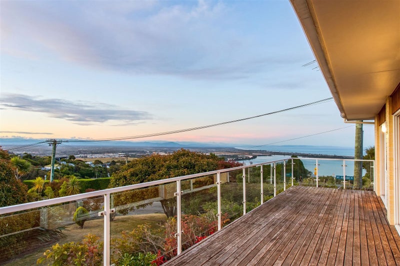 212 Mount Pleasant Road, Mount Pleasant, Christchurch - Carousel 1