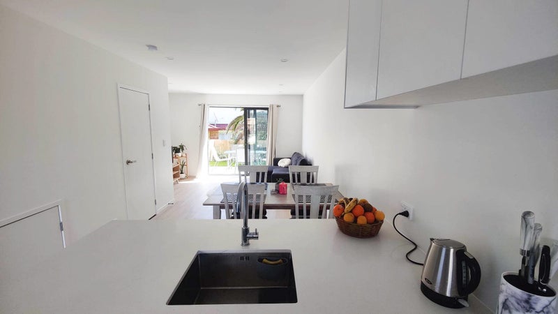 36 Tima Lane, Mangere Bridge, Auckland - Carousel 1