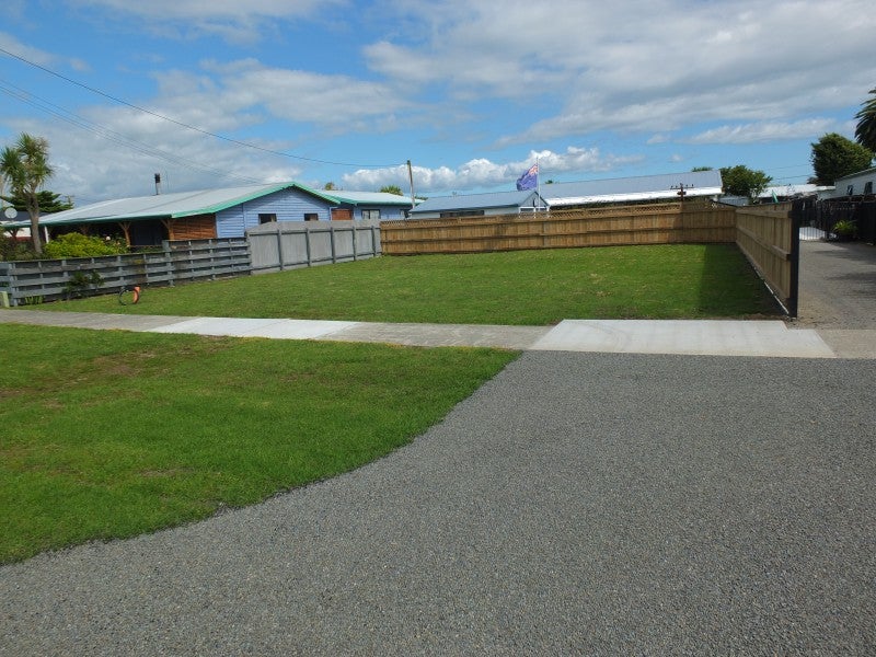 4A Edinburgh Terrace, Foxton Beach, Foxton - Carousel 1
