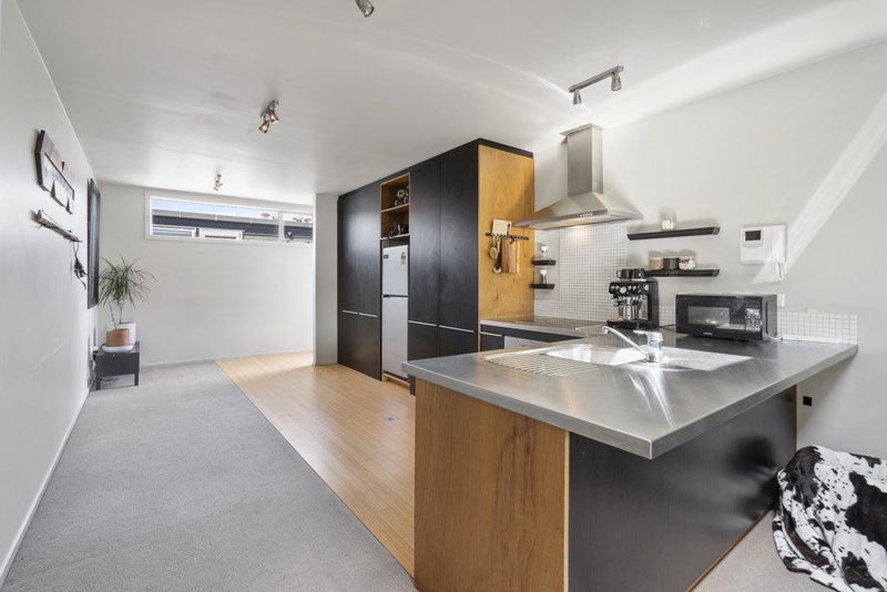 15/337 Jackson Street, Petone, Lower Hutt - Carousel 2