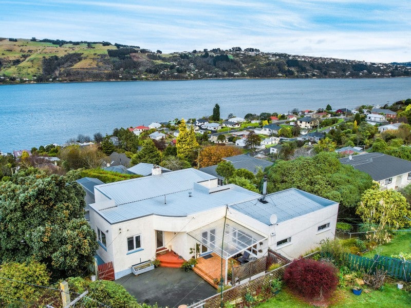23 Ascog Road, Ravensbourne, Dunedin - Carousel 1