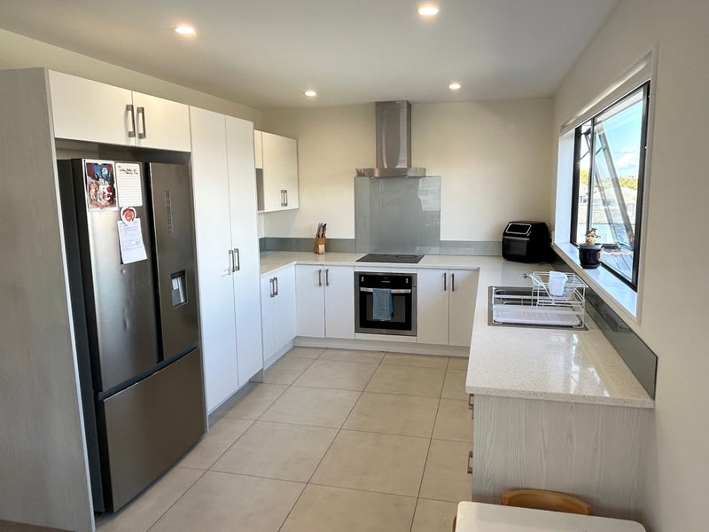 42 Midshipman Court, Gulf Harbour, Whangaparaoa - Carousel 2