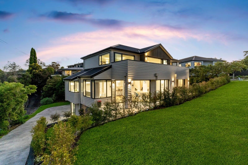 5A Beach Road, Mellons Bay, Auckland - Carousel 1
