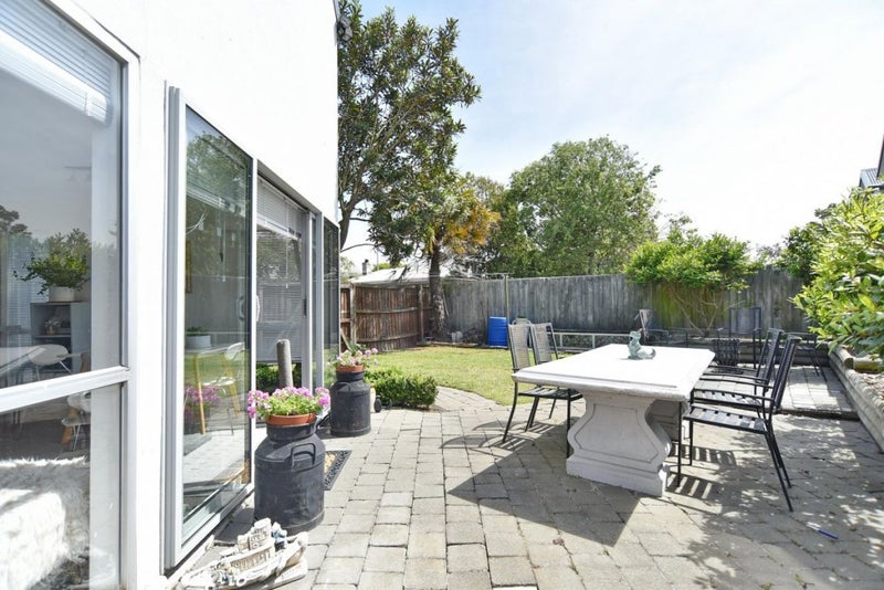 5/9 Barrie Street, Addington, Christchurch - Carousel 1