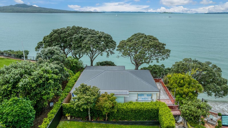84A Vauxhall Road, Narrow Neck, Auckland - Carousel 1