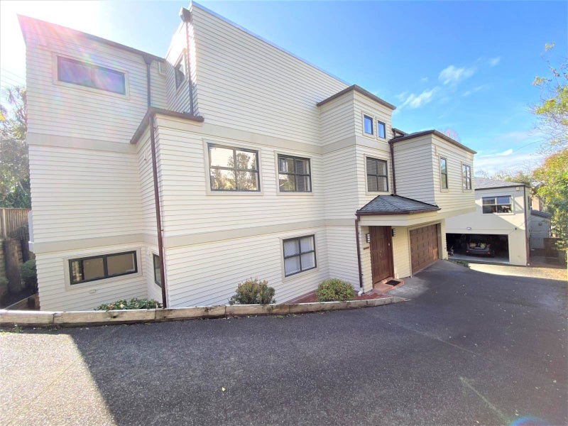 1/75 Beach Road, Castor Bay, Auckland - Carousel 1