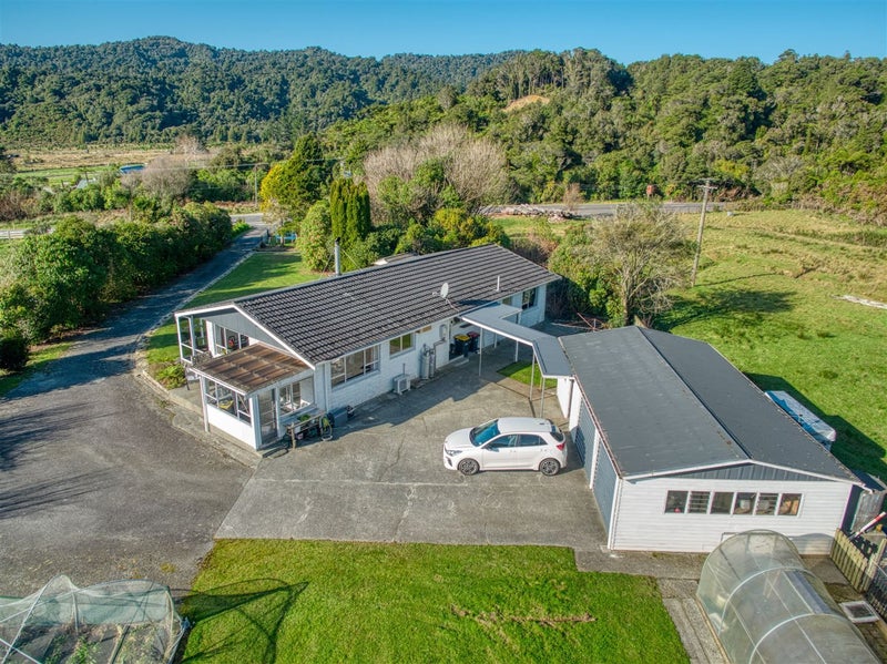 328 Marsden Road, Greymouth, Greymouth - Carousel 1