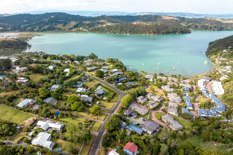 30 Natzka Road, Ostend, Waiheke Island - Carousel 23