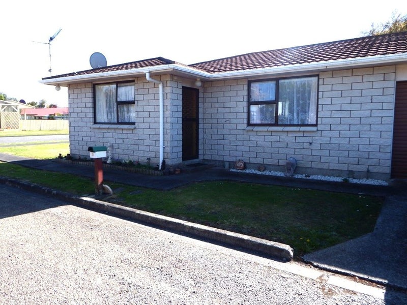3 Totara Street, Marton, Marton - Carousel 1