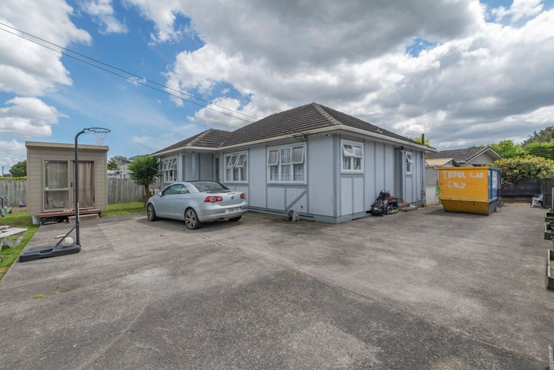 1/170 Old Wairoa Road, Papakura, Papakura - Carousel 12