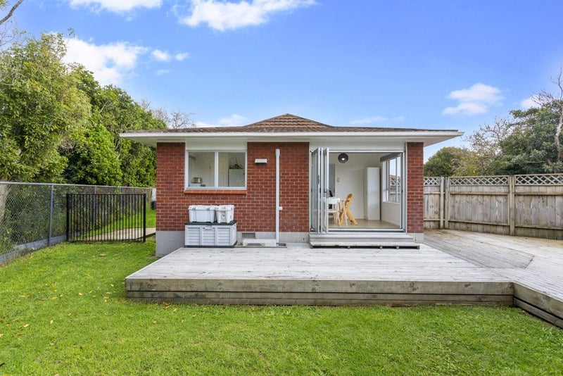 2/185 Swanson Road, Henderson, Auckland - Carousel 1