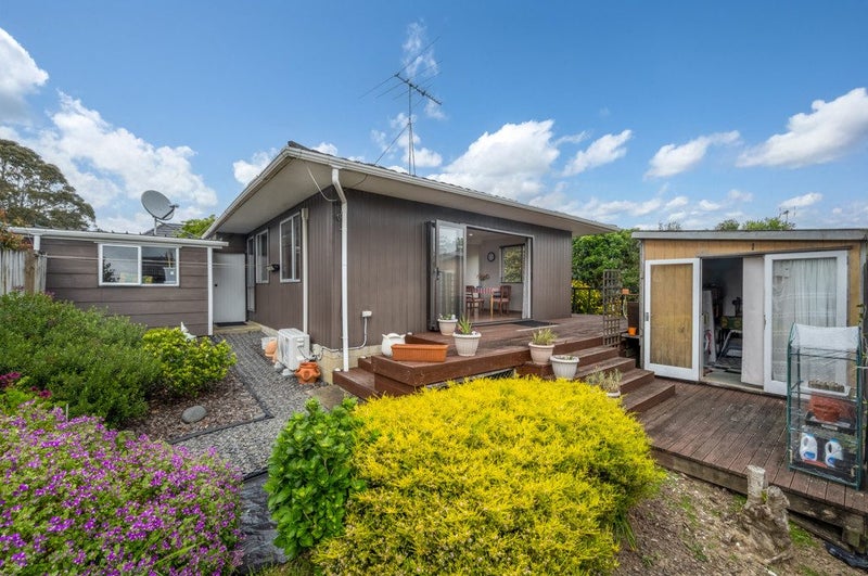 1/28 Highland Park Drive, Highland Park, Auckland - Carousel 1