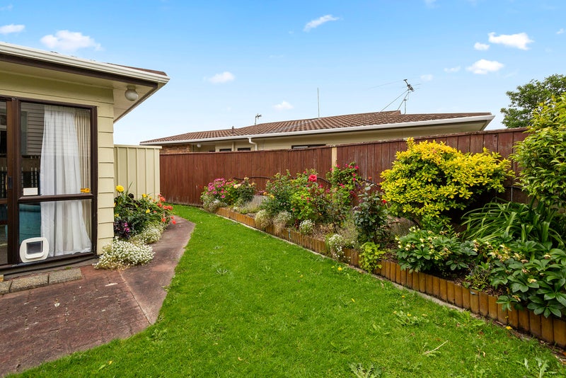 2/18 Hinemoa Street, Waiwhetu, Lower Hutt - Carousel 16