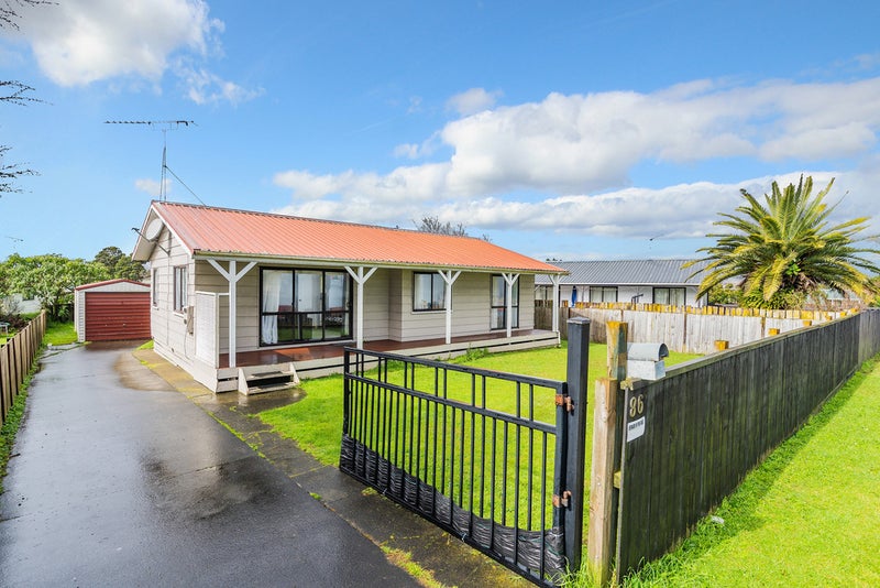 86 Shifnal Drive, Randwick Park, Auckland - Carousel 1