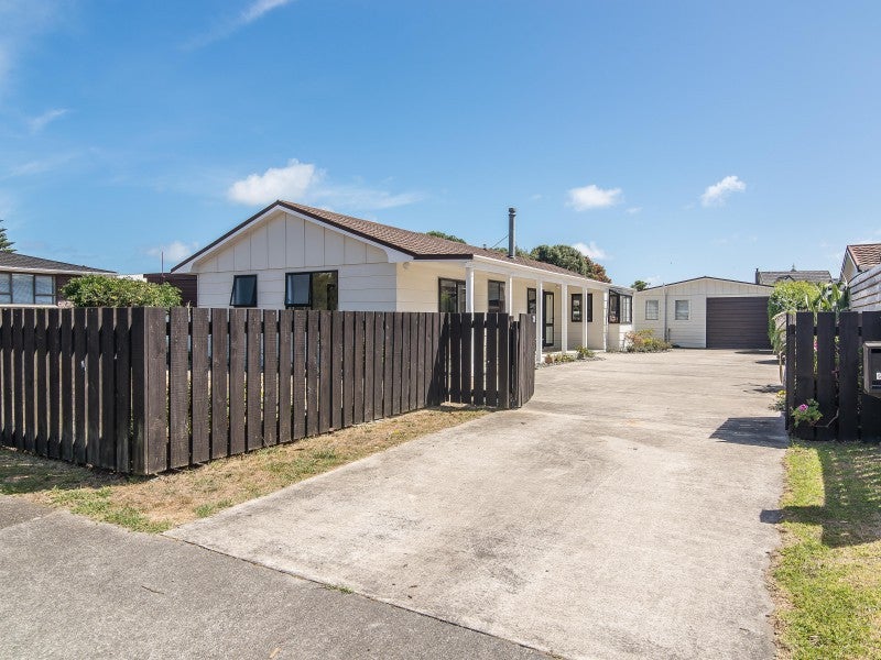 7 Rutherford Drive, Waikanae Beach, Waikanae - Carousel 20