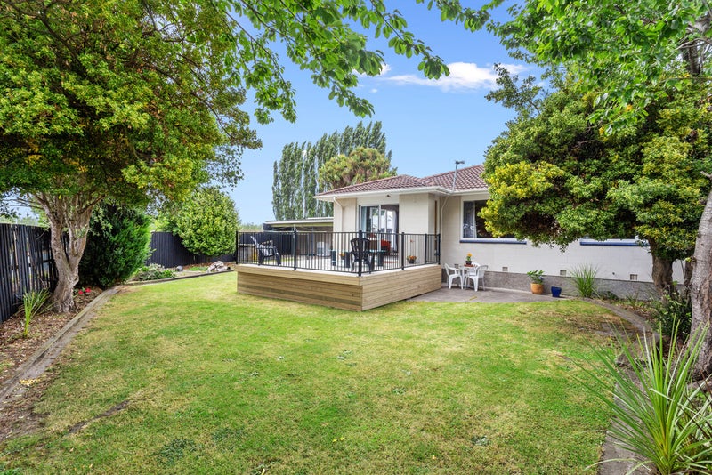 2/178B Grimseys Road, Redwood, Christchurch - Carousel 1