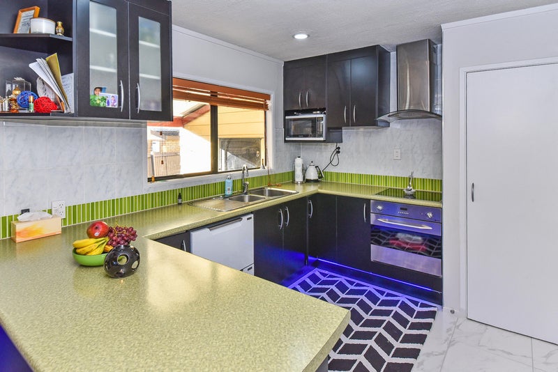 5A Kakapo Place, Papatoetoe, Auckland - Carousel 1