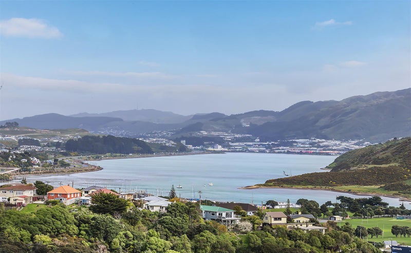 11 Truro Road, Camborne, Porirua - Carousel 25