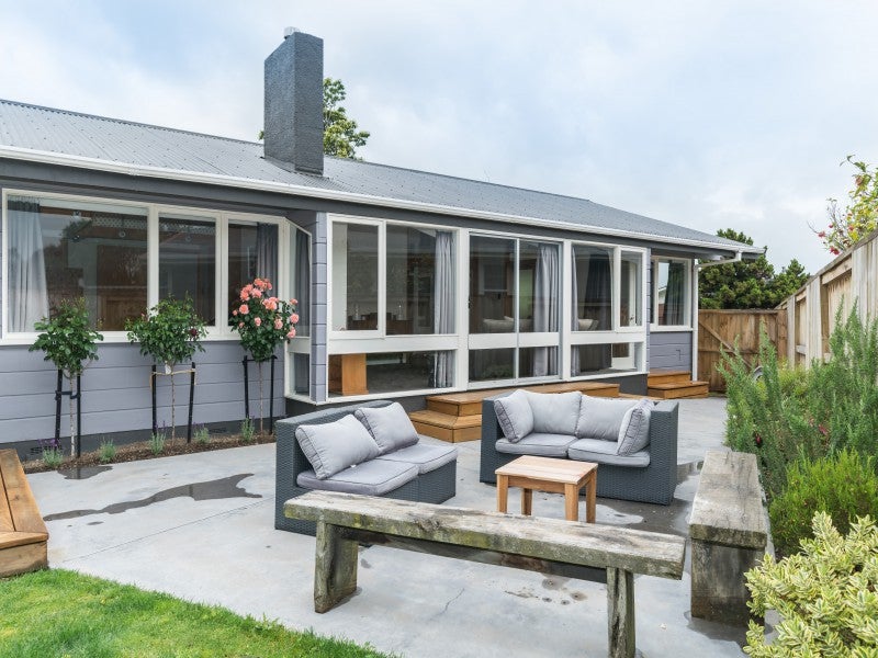 6 Kapiti Place, Awapuni, Palmerston North - Carousel 20