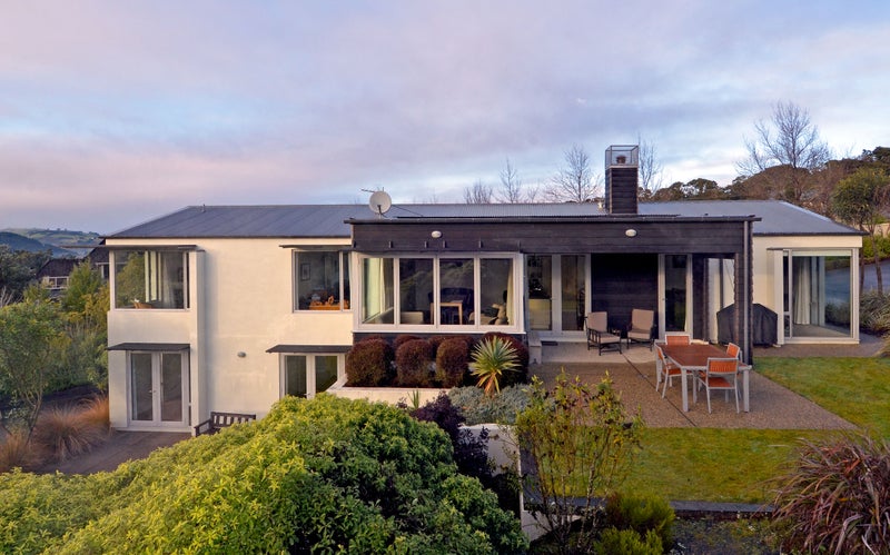 12 Hadley Close, Glenleith, Dunedin - Carousel 1