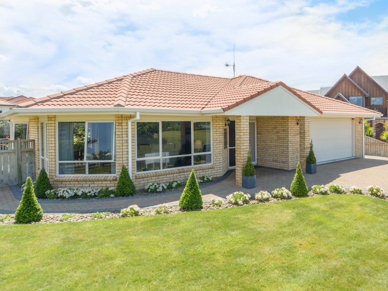 54 Ayrshire Drive, Grandview Heights, Hamilton - Carousel 1