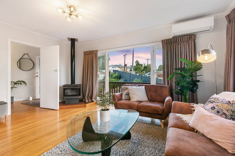 60 Dundee Place, Blockhouse Bay, Auckland - Carousel 2