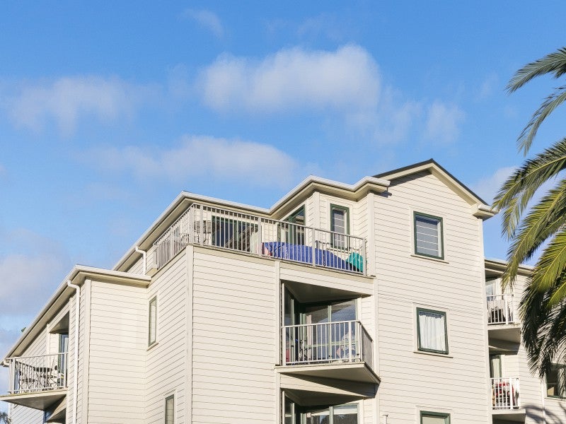 D1/13 Palm Grove, Berhampore, Wellington - Carousel 2