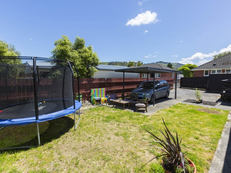 2/14 Ngata Grove, Trentham, Upper Hutt - Carousel 15