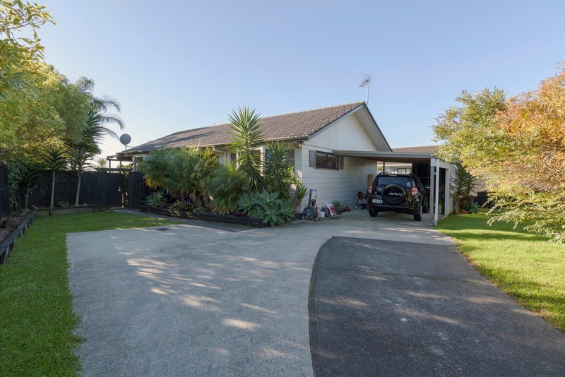 21 Barbados Drive, Unsworth Heights, Auckland - Carousel 1