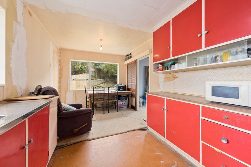 281 Wellington Road, Wainuiomata, Lower Hutt - Carousel 2