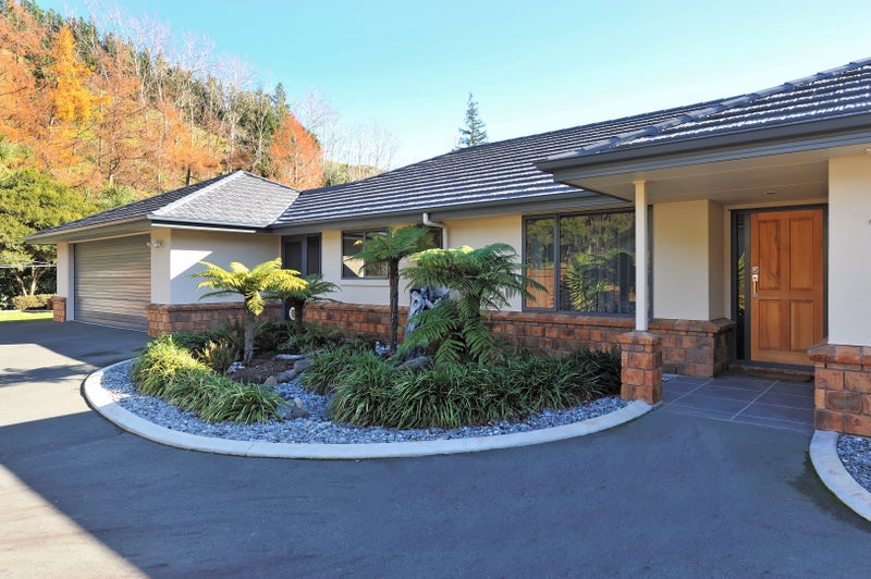 6 Tussock Place, Stoke, Nelson - Carousel 2