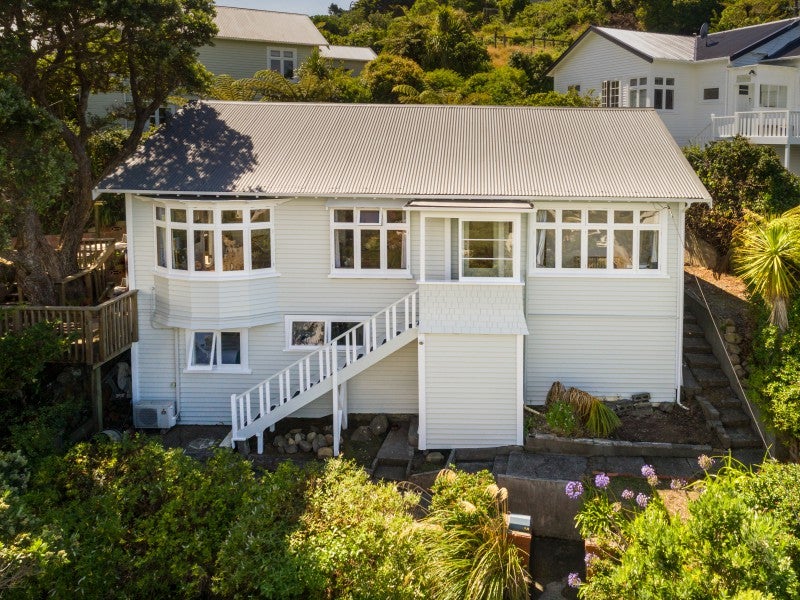 58 Pembroke Road, Northland, Wellington - Carousel 1