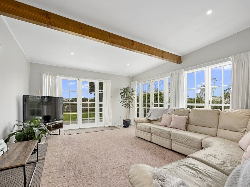 42 York Street, Moera, Lower Hutt - Carousel 2