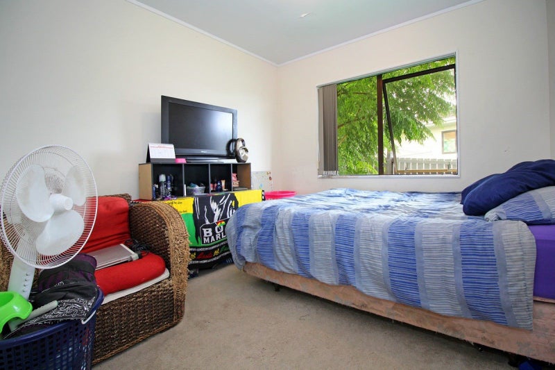 2/38 Maplesden Drive, Clendon Park, Auckland - Carousel 9