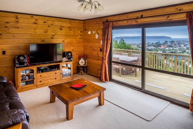 37 Spur Grove, Titahi Bay, Porirua - Carousel 2