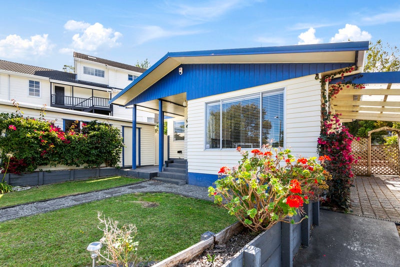 23 Gainsborough Grove, Belmont, Lower Hutt - Carousel 21