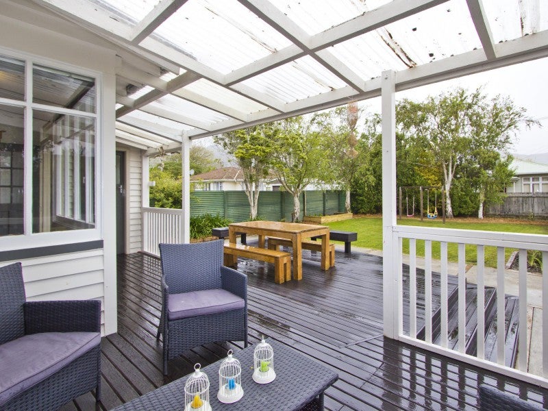 2 Harris Street, Naenae, Lower Hutt - Carousel 1