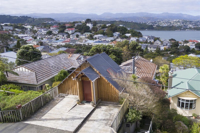 67A Rakau Road, Hataitai, Wellington - Carousel 1