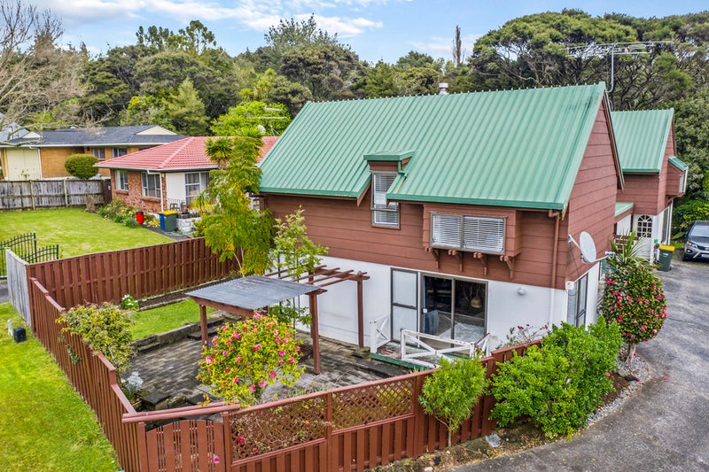 1/5 Eugen Place, Bayview, Auckland - Carousel 1