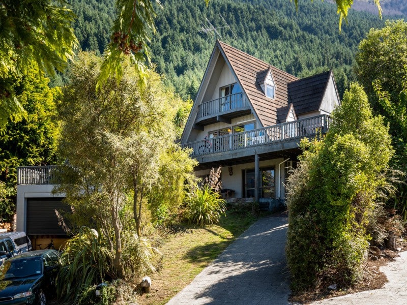 6A Williams Street, Sunshine Bay, Queenstown - Carousel 26