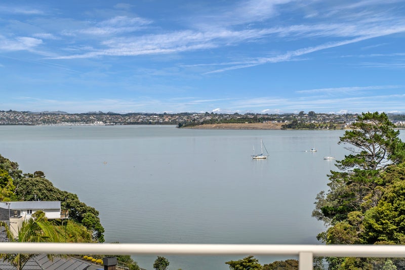 75 Island Bay Road, Beach Haven, Auckland - Carousel 2