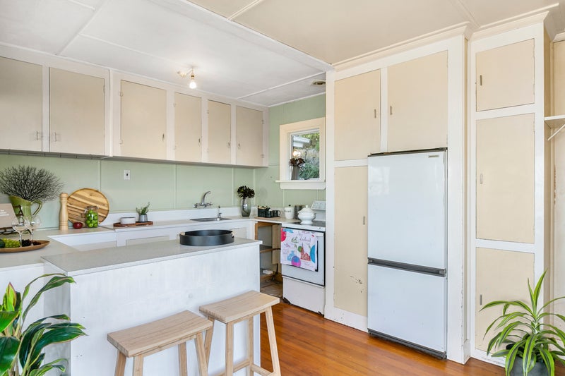 24 Gilmore Street, Wakari, Dunedin - Carousel 2