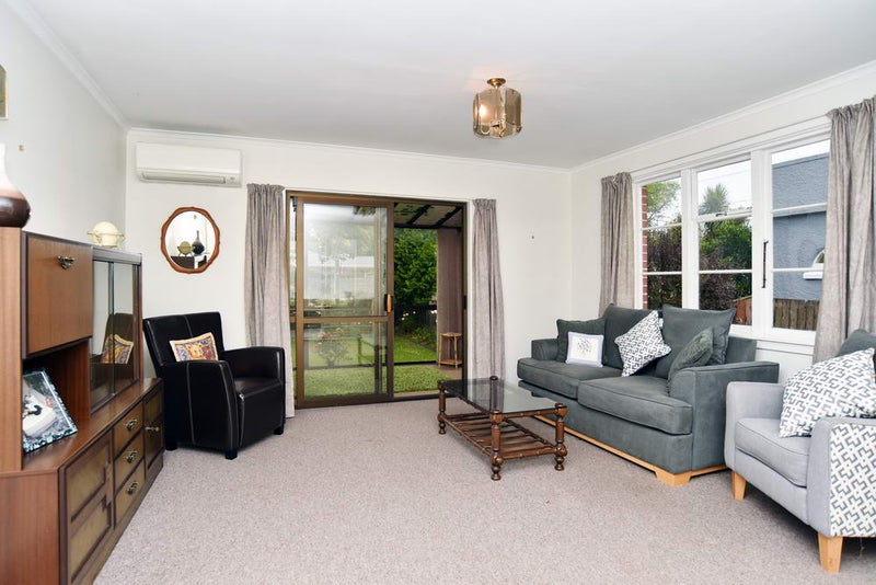 1/11 Clouston Street, Saint Martins, Christchurch - Carousel 2