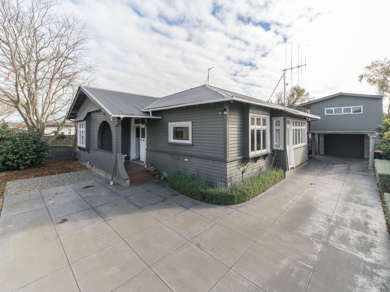 499 Featherston Street, Roslyn, Palmerston North - Carousel 2