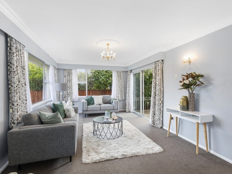 52A Queens Grove, Hutt Central, Lower Hutt - Carousel 2