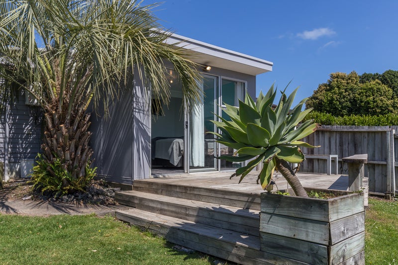 1014 Whangaparaoa Road, Matakatia, Whangaparaoa - Carousel 19