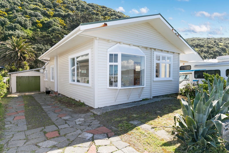 125 Breaker Bay Road, Breaker Bay, Wellington - Carousel 1