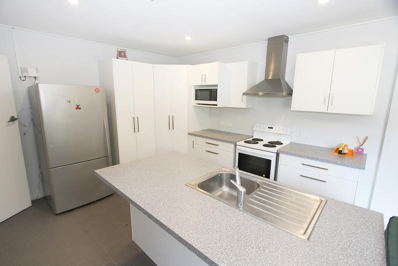 120 Harbour Terrace, North Dunedin, Dunedin - Carousel 2