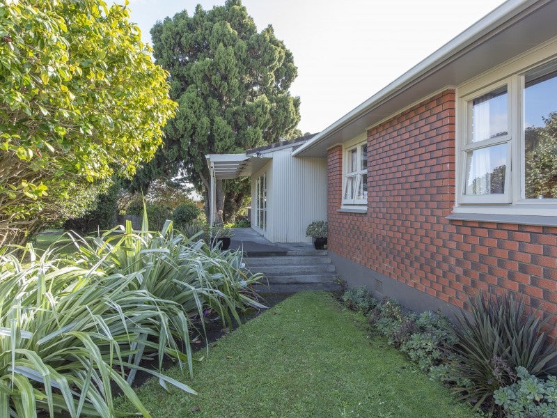 49A Doralto Road, Frankleigh Park, New Plymouth - Carousel 1